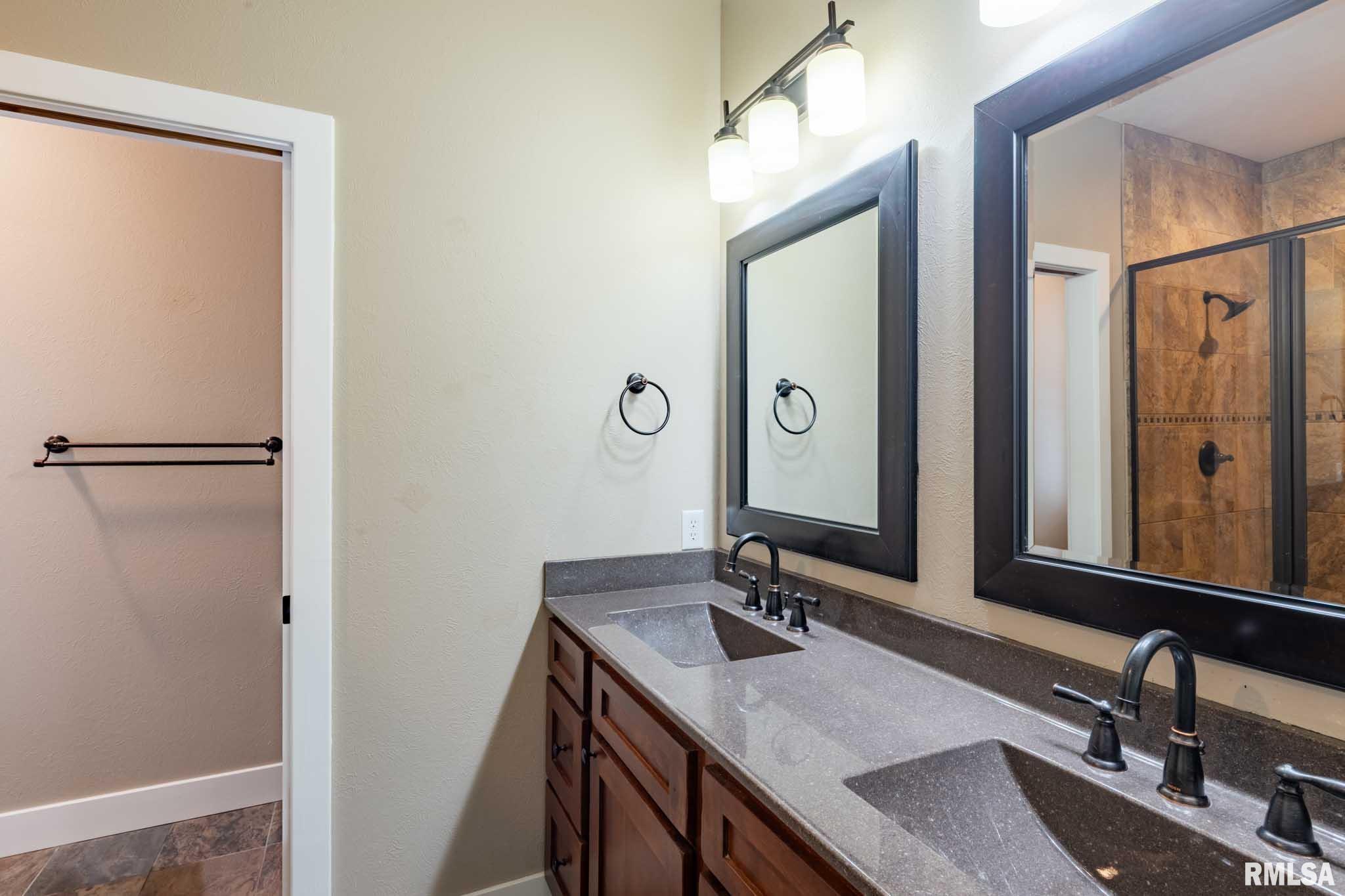 3972 Baptist Camp Road, Carterville, Illinois image 18