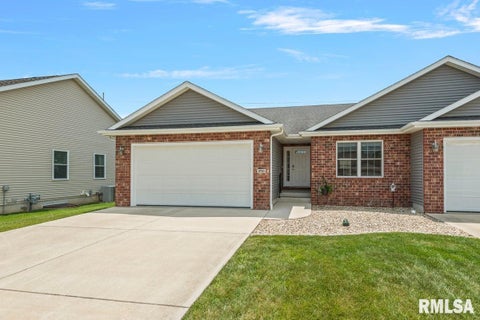 Homes For Sale - 3710 Alder Wood Drive<br/> Springfield, IL 62712
