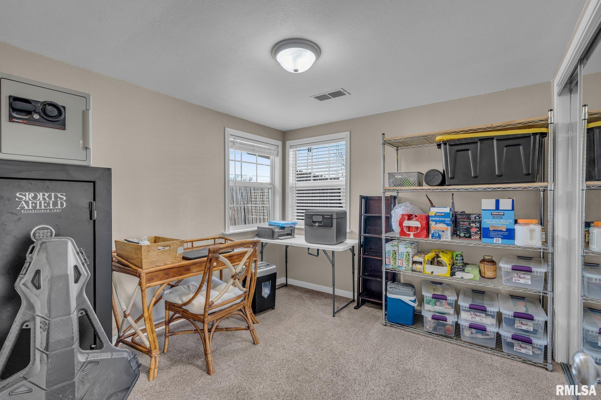 2404 8th Street, Silvis, Illinois image 18