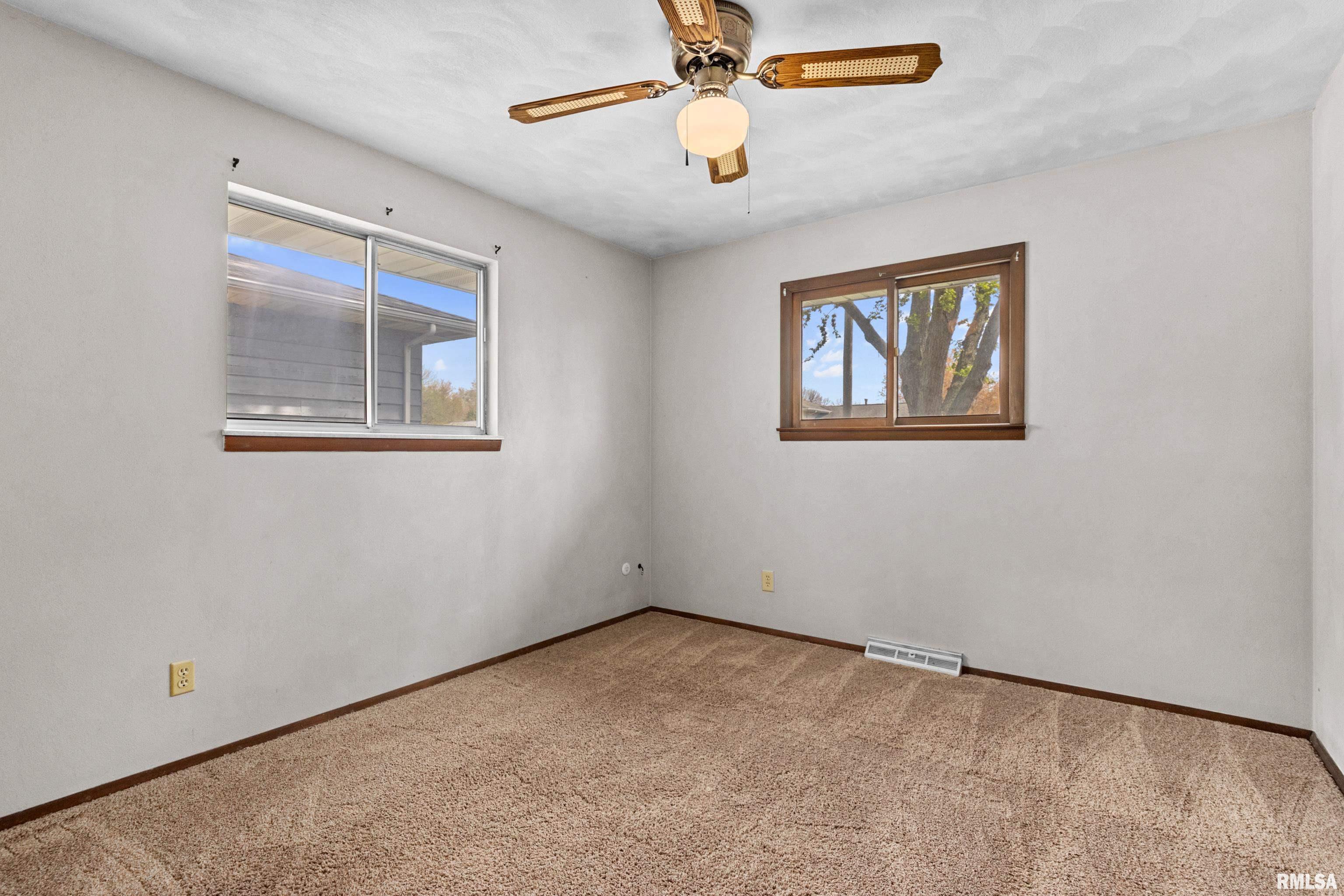 1811 W Latham Lane, Peoria, Illinois image 29