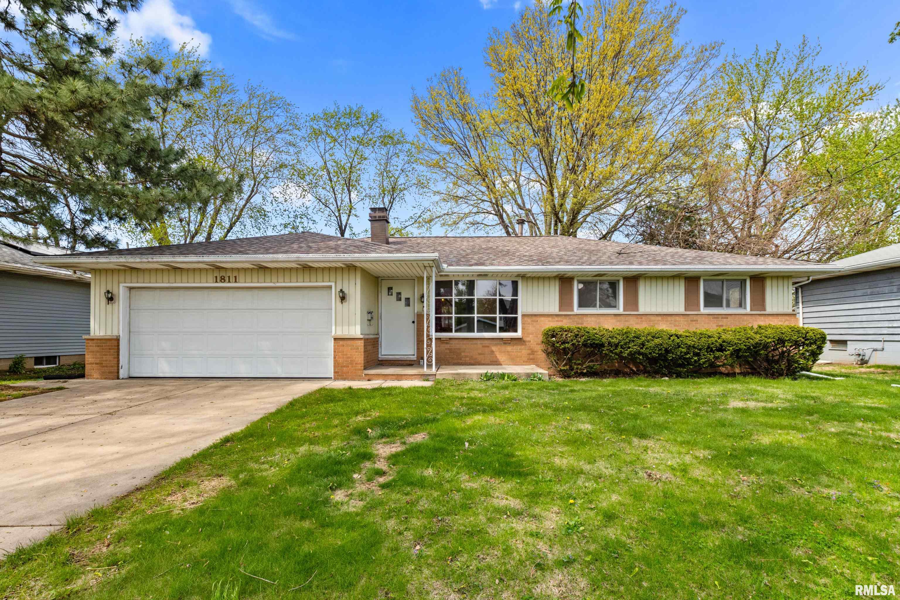 1811 W Latham Lane, Peoria, Illinois image 1