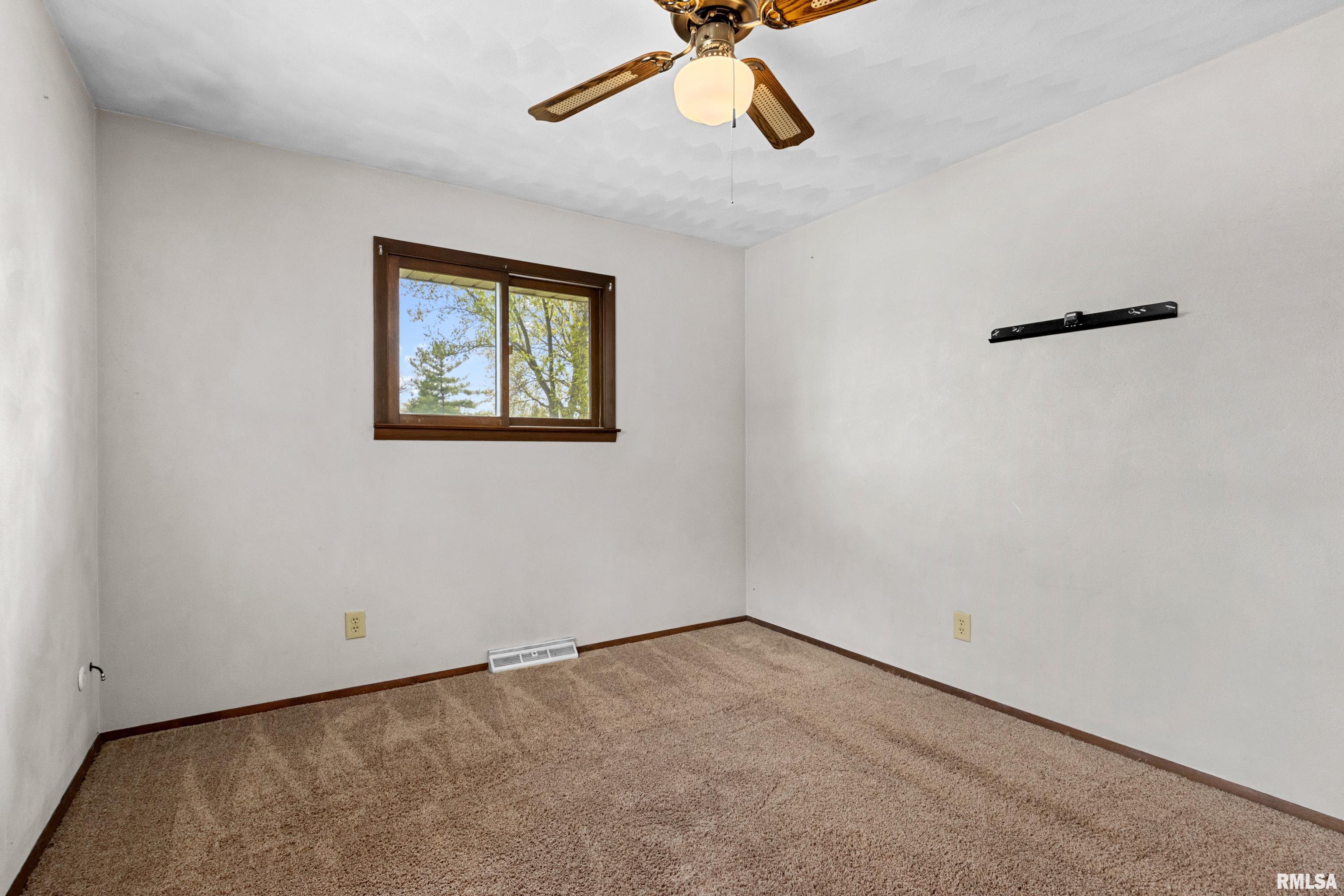 1811 W Latham Lane, Peoria, Illinois image 31