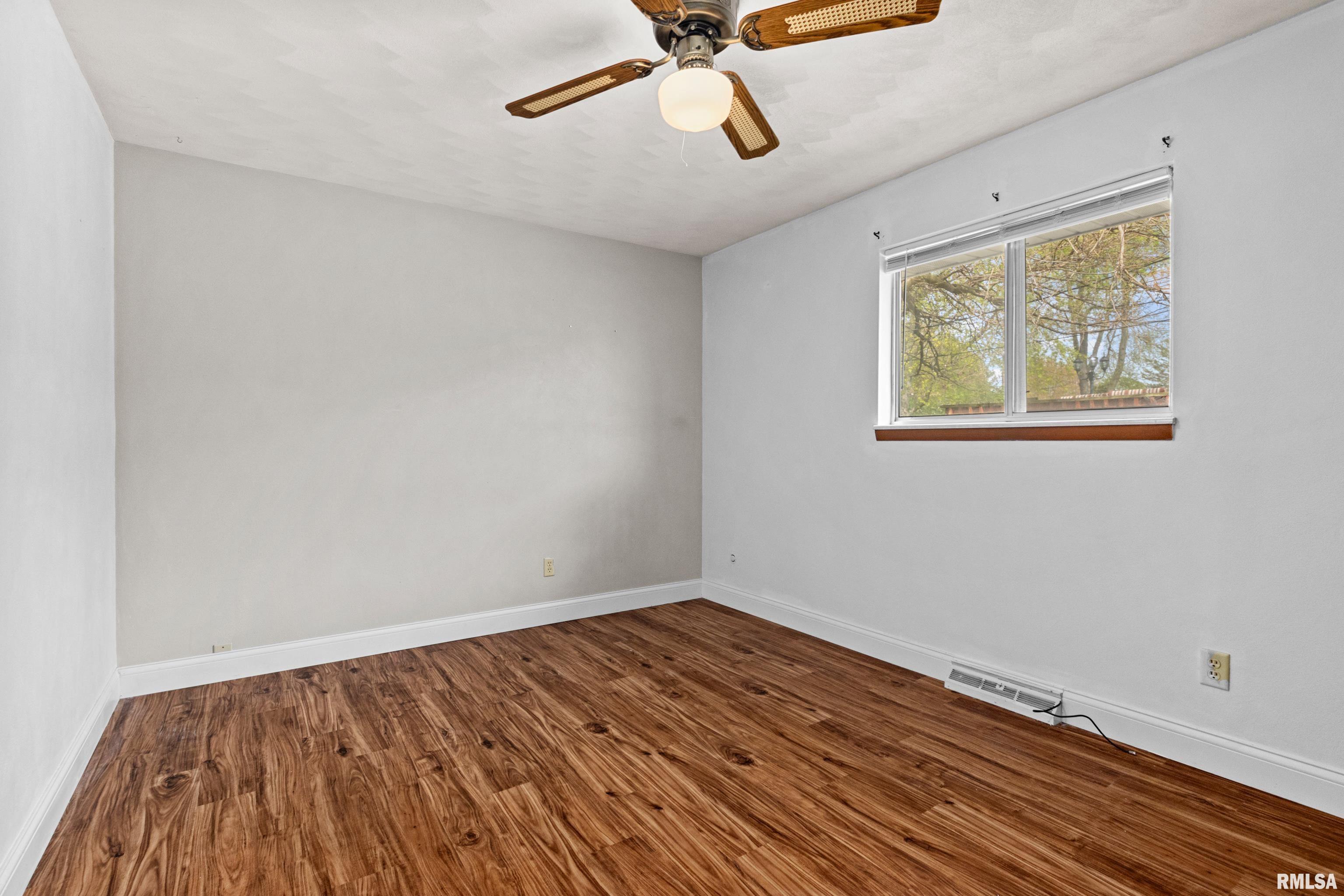1811 W Latham Lane, Peoria, Illinois image 22