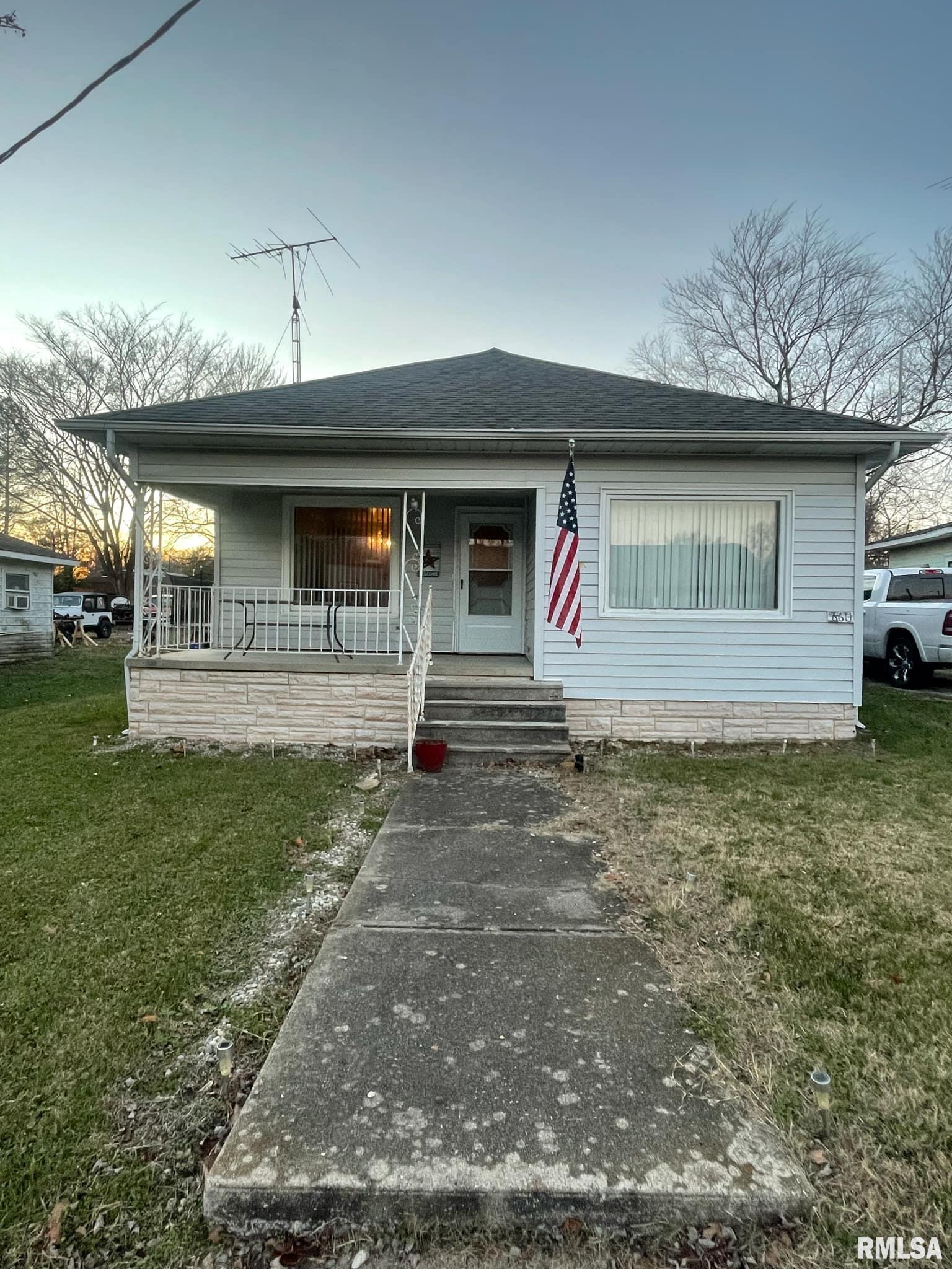 6611 1st East Street, Logan, Illinois image 1