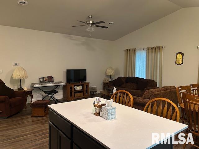 705 Savannah Avenue, Herrin, Illinois image 13