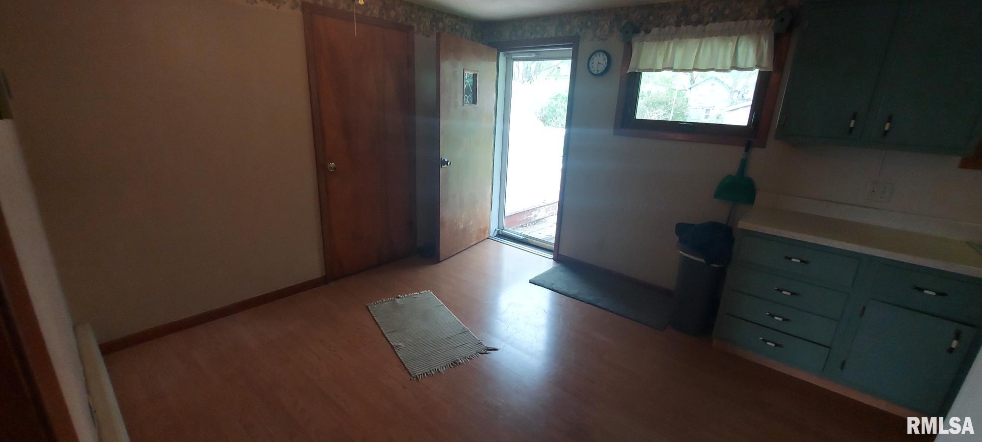 106 S Holloway Street, Alexis, Illinois image 22