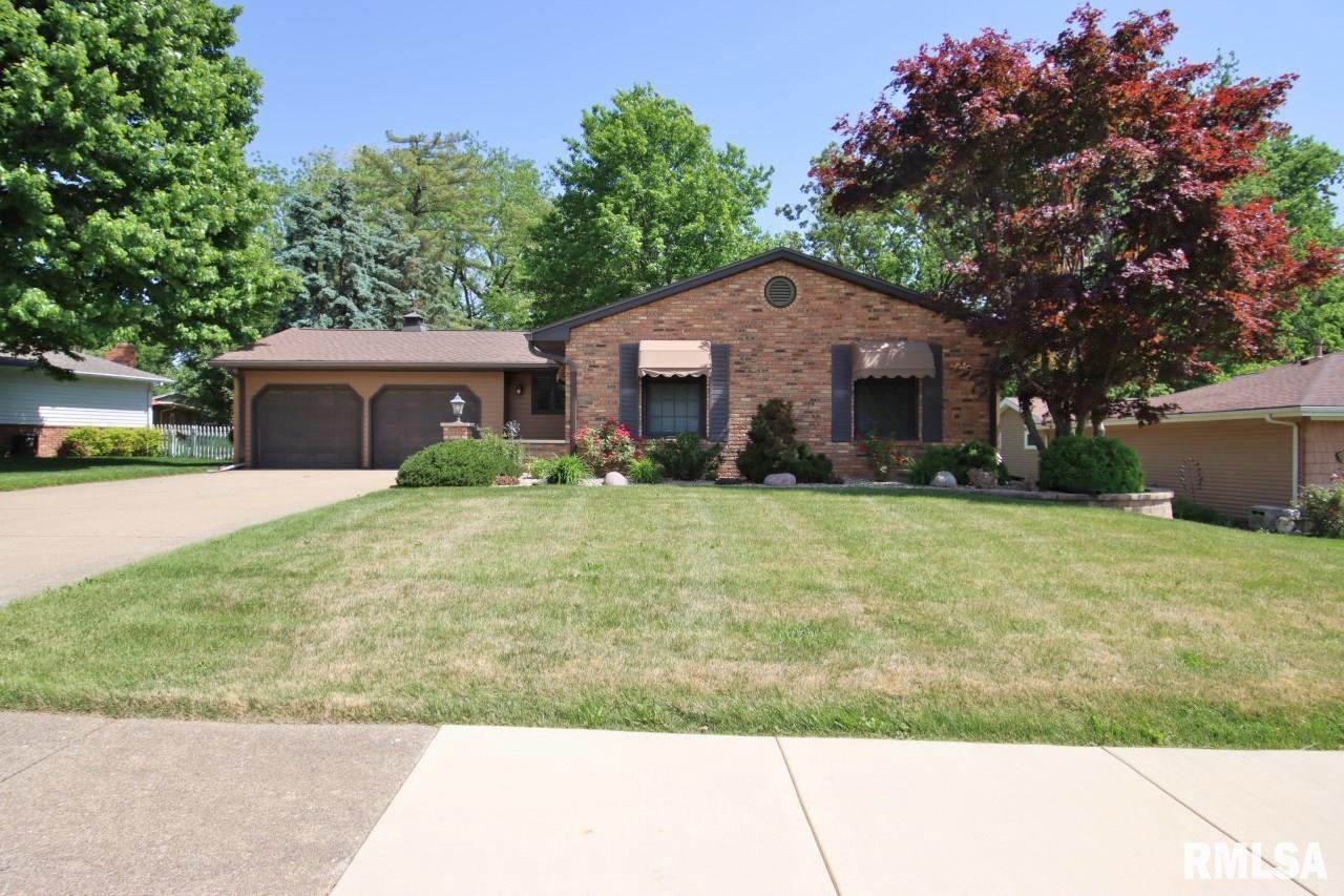 2 Gale Court, Pekin, Illinois image 1