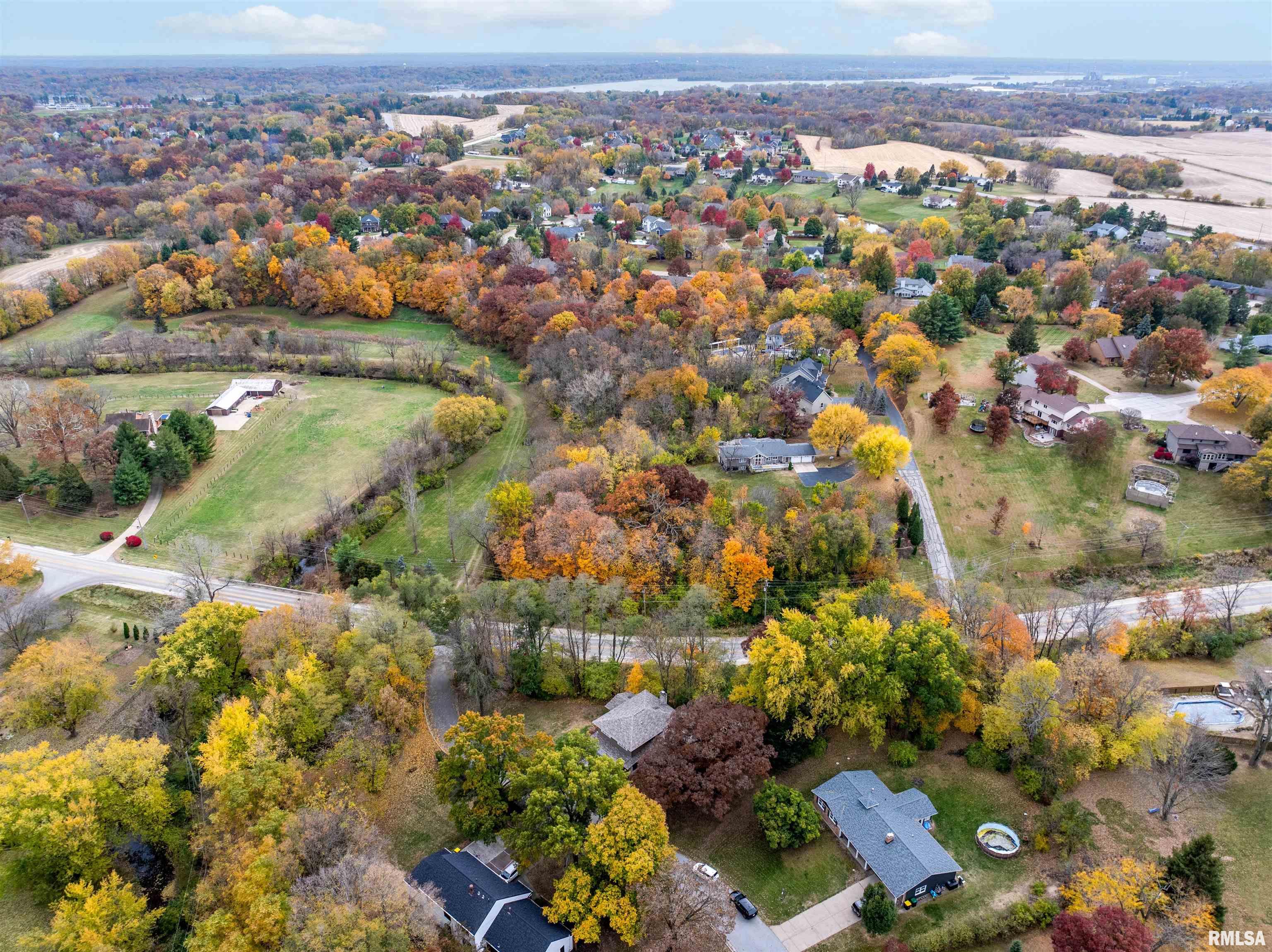 1 Brown Court, Bettendorf, Iowa image 32