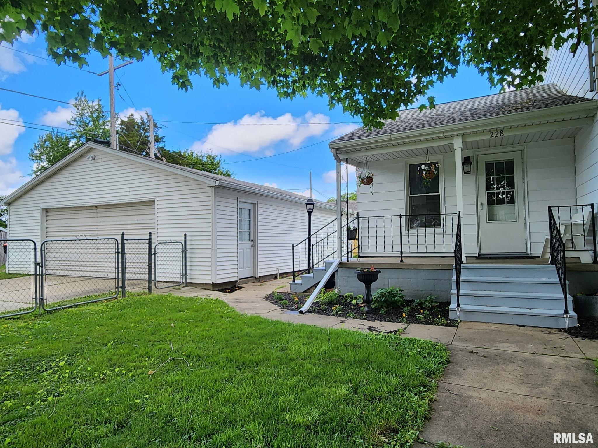 228 4th Street, Lincoln, Illinois image 40