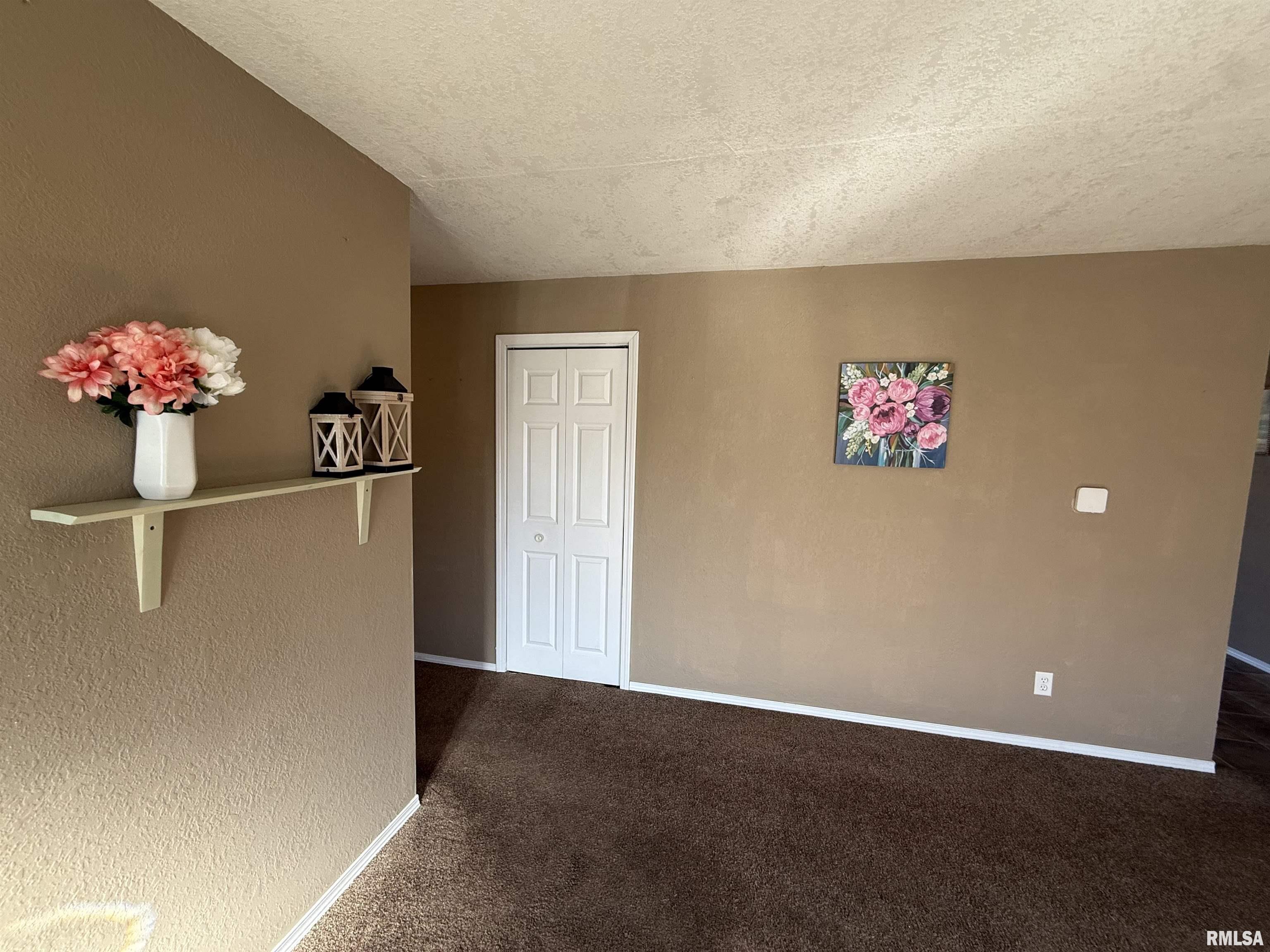 420 Sherwood Drive, Pekin, Illinois image 14