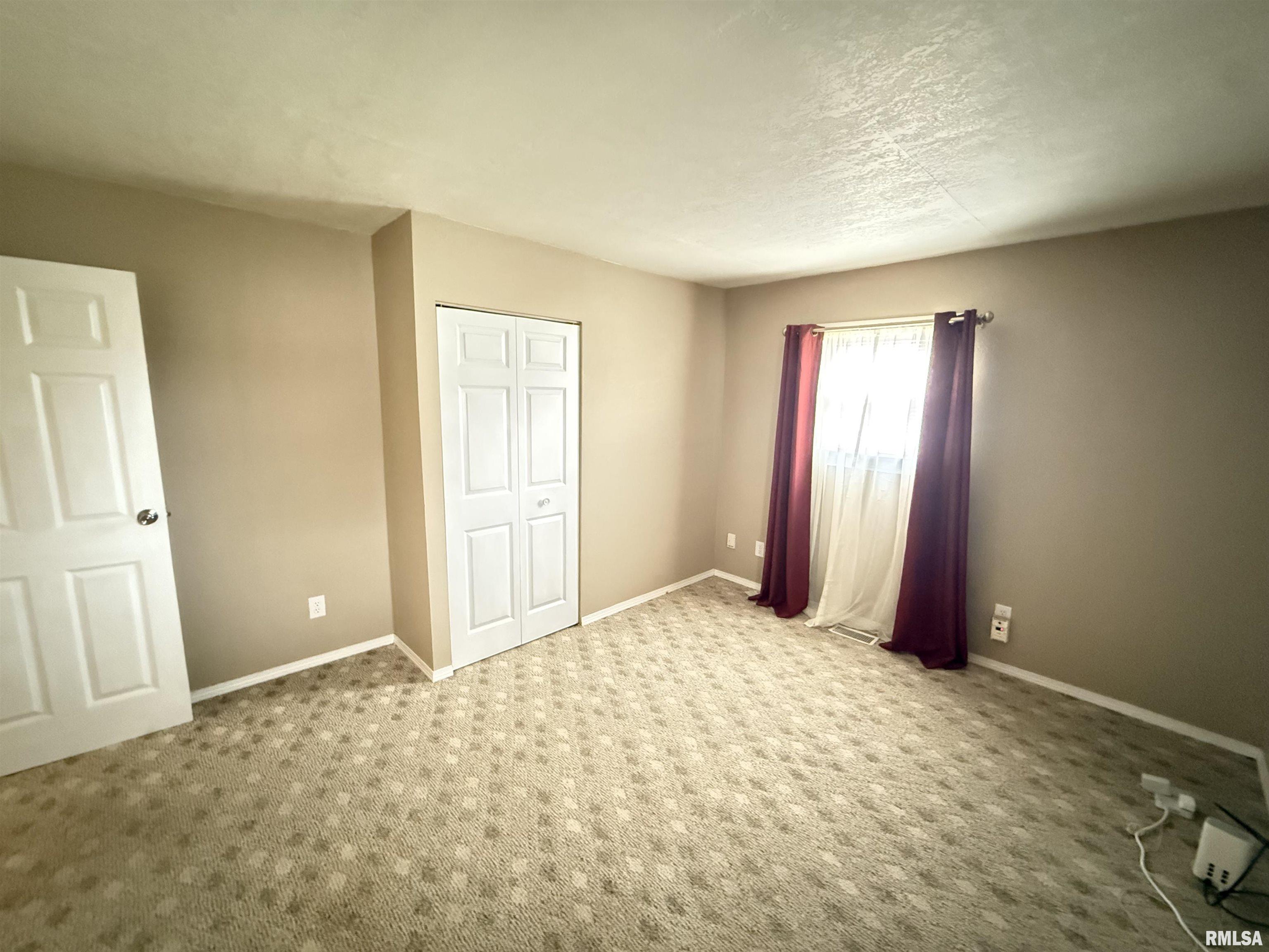 420 Sherwood Drive, Pekin, Illinois image 18