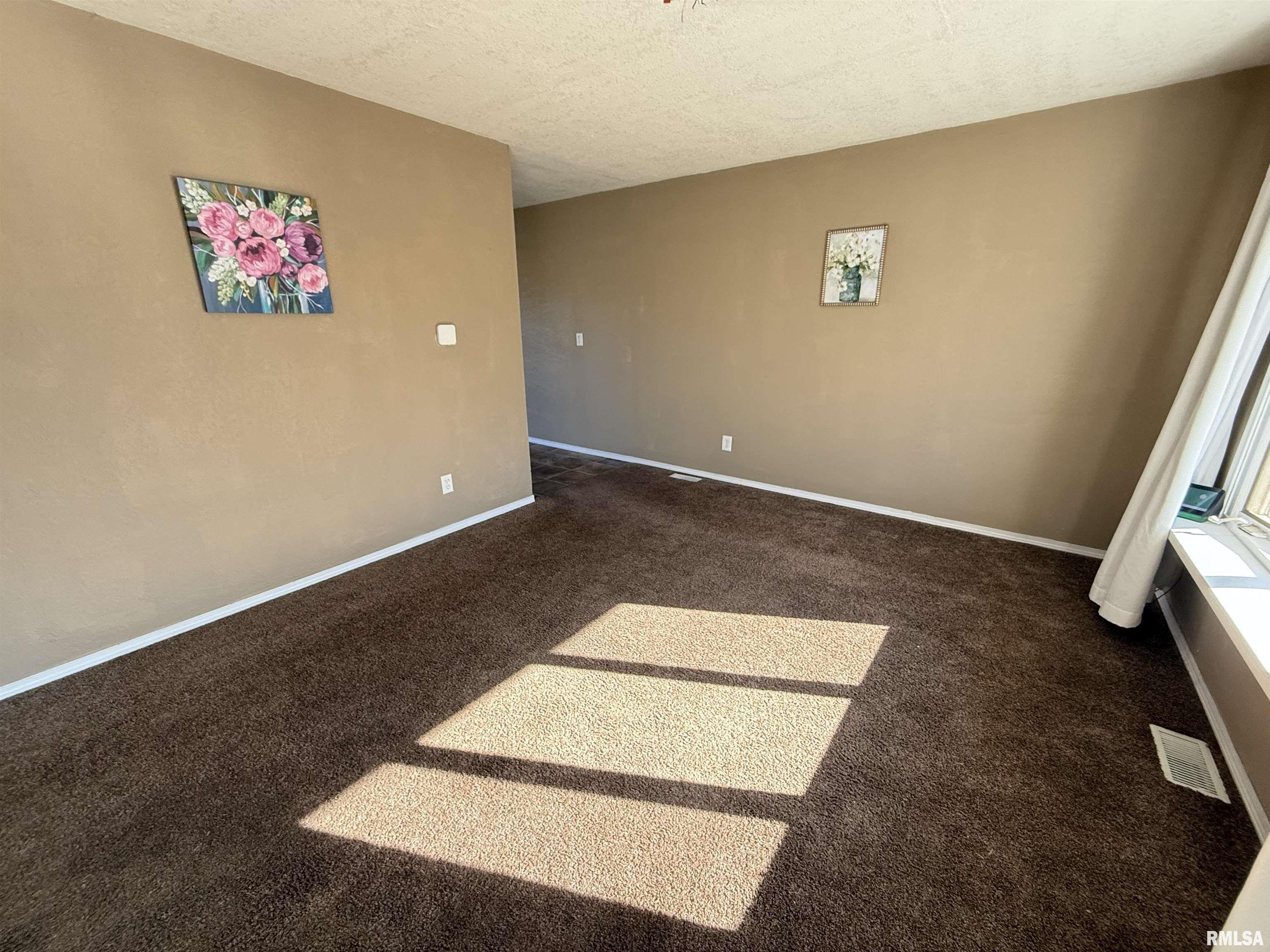 420 Sherwood Drive, Pekin, Illinois image 11