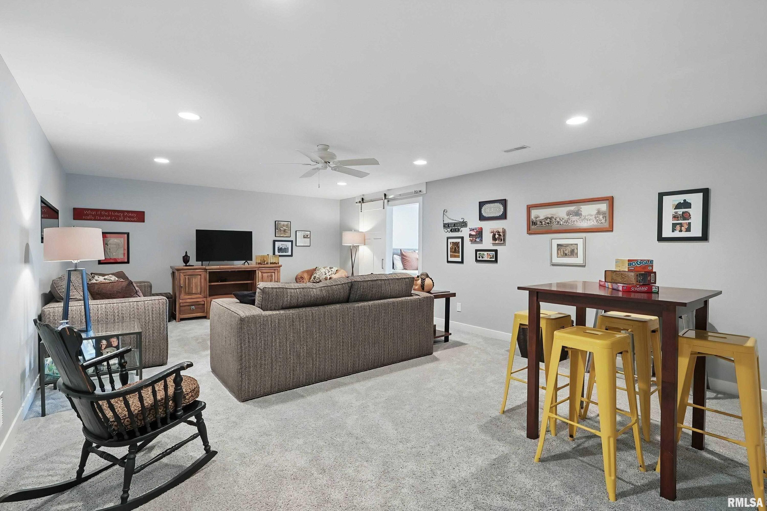 115 W Pinehurst Drive, Eldridge, Iowa image 26