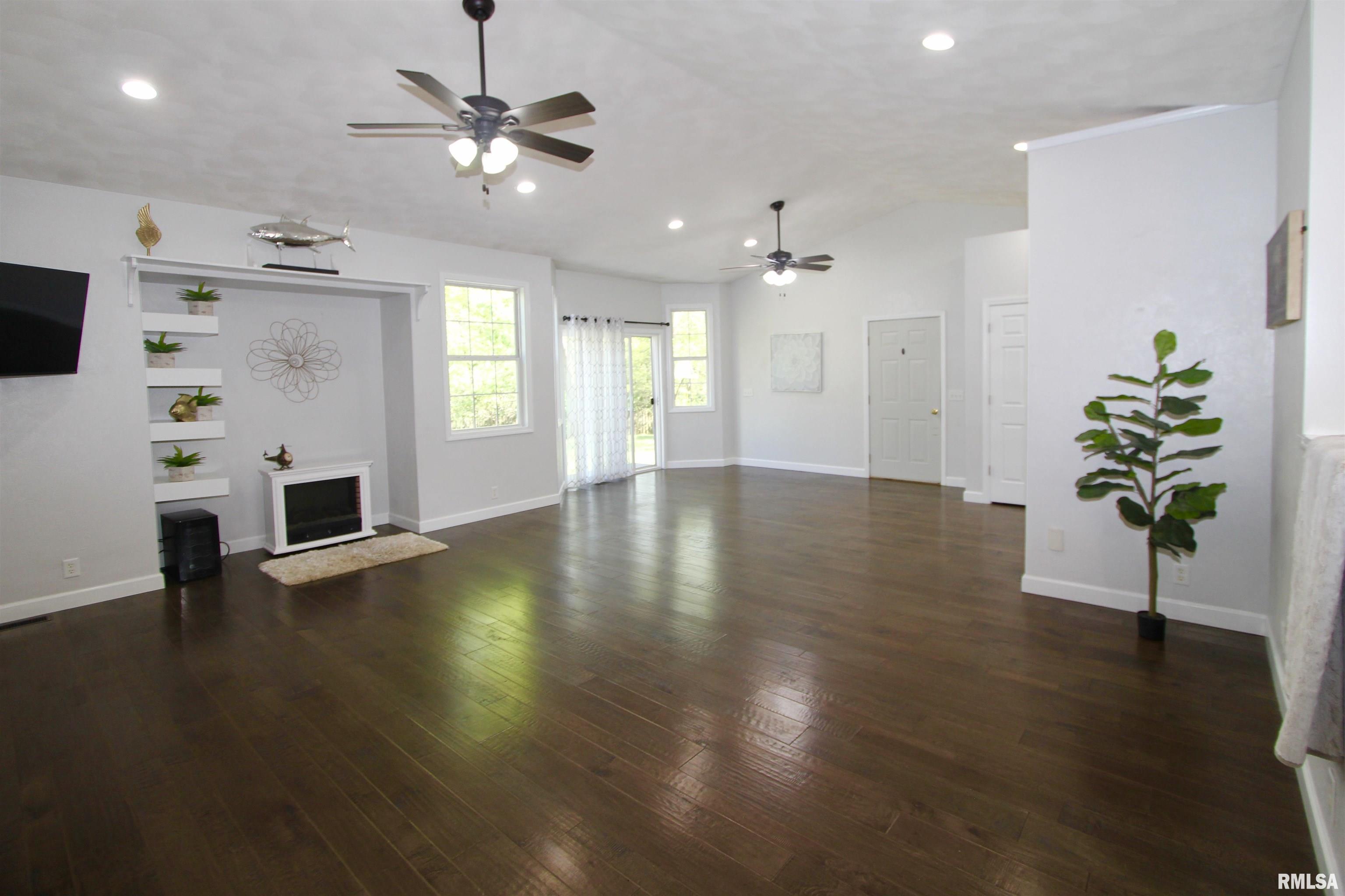 289 Lucille Street, East Peoria, Illinois image 10