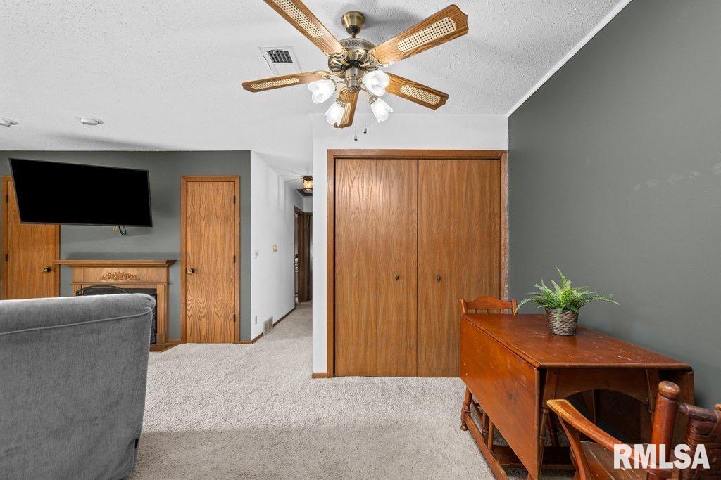 3020 4th Street #9, Moline, Illinois image 4