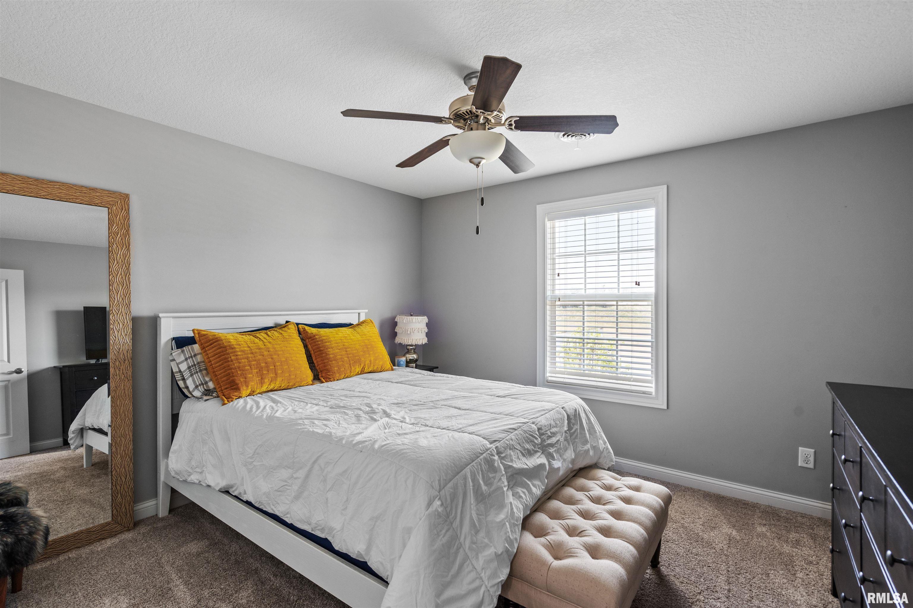 4503 E Slate Creek Drive, Bettendorf, Iowa image 20