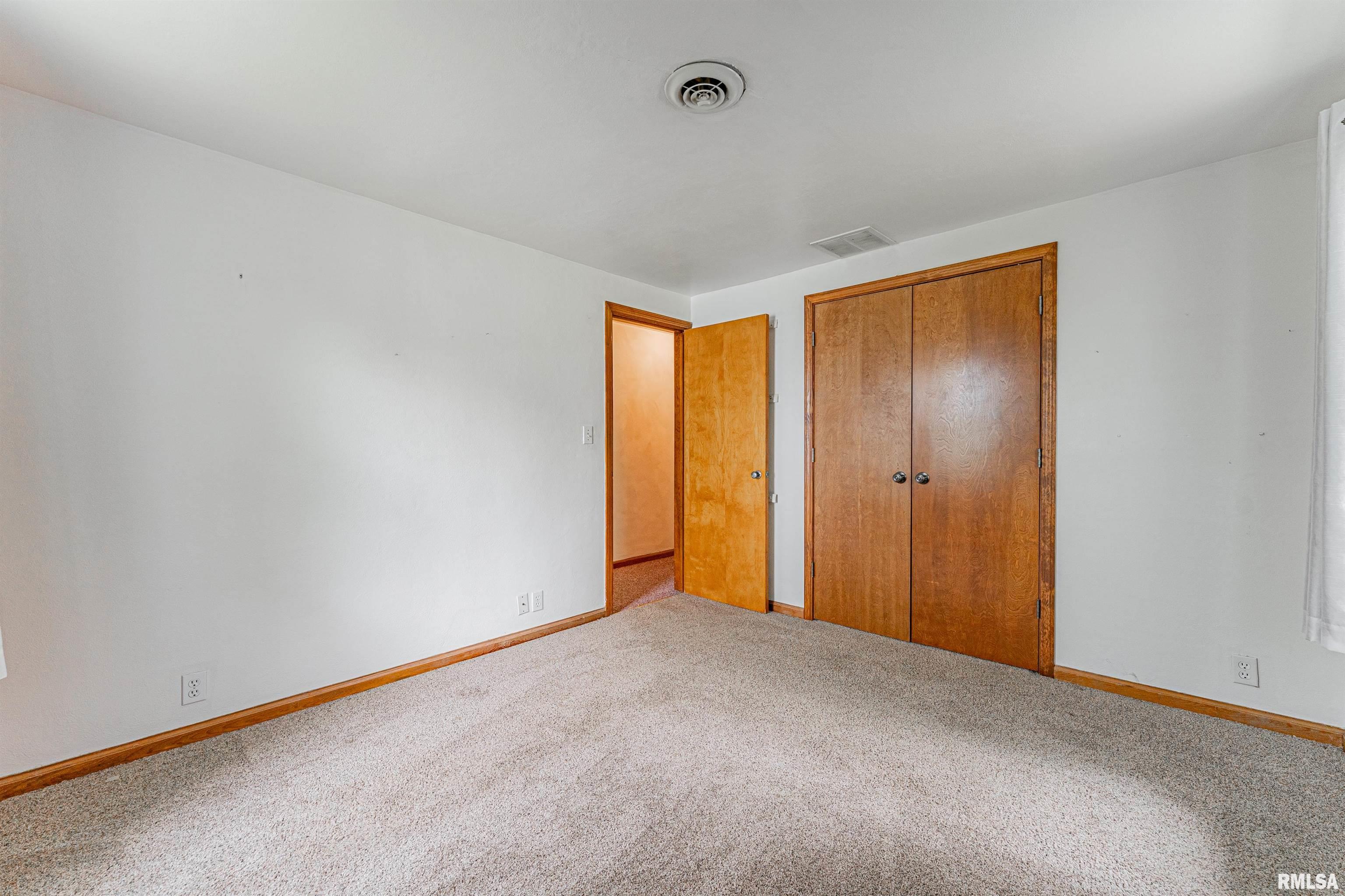 209 Cleveland Avenue, Emden, Illinois image 15