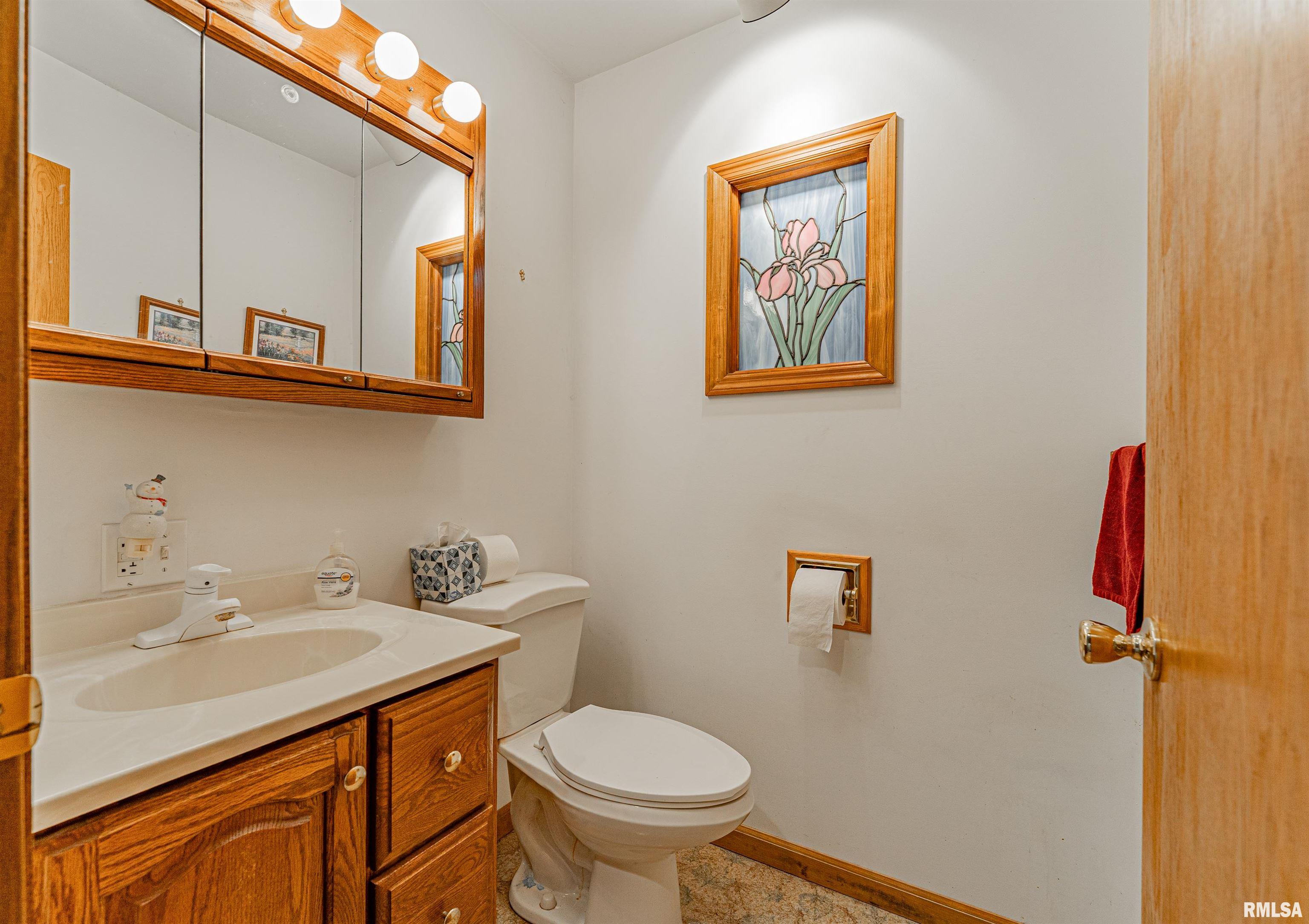 209 Cleveland Avenue, Emden, Illinois image 13