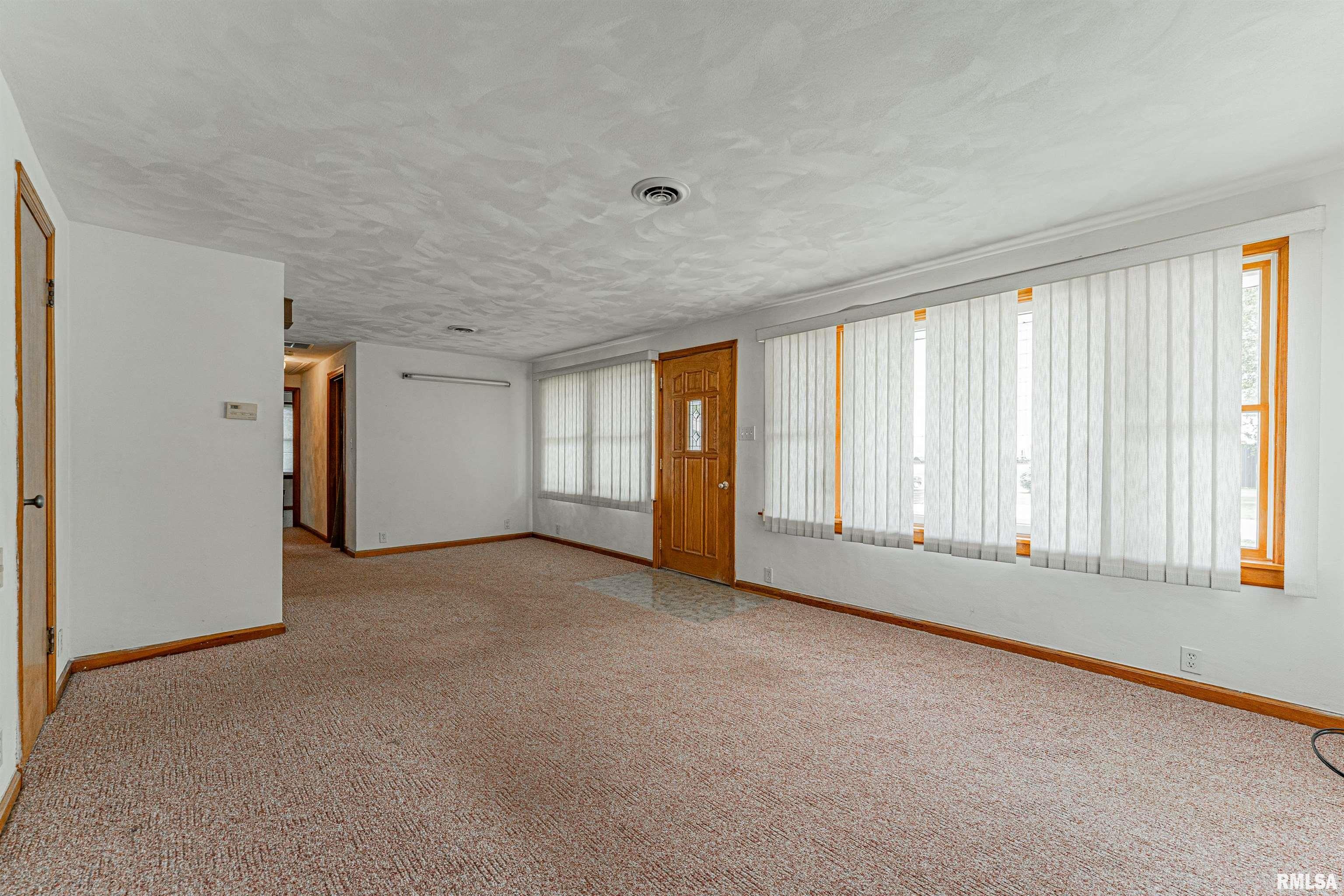 209 Cleveland Avenue, Emden, Illinois image 6