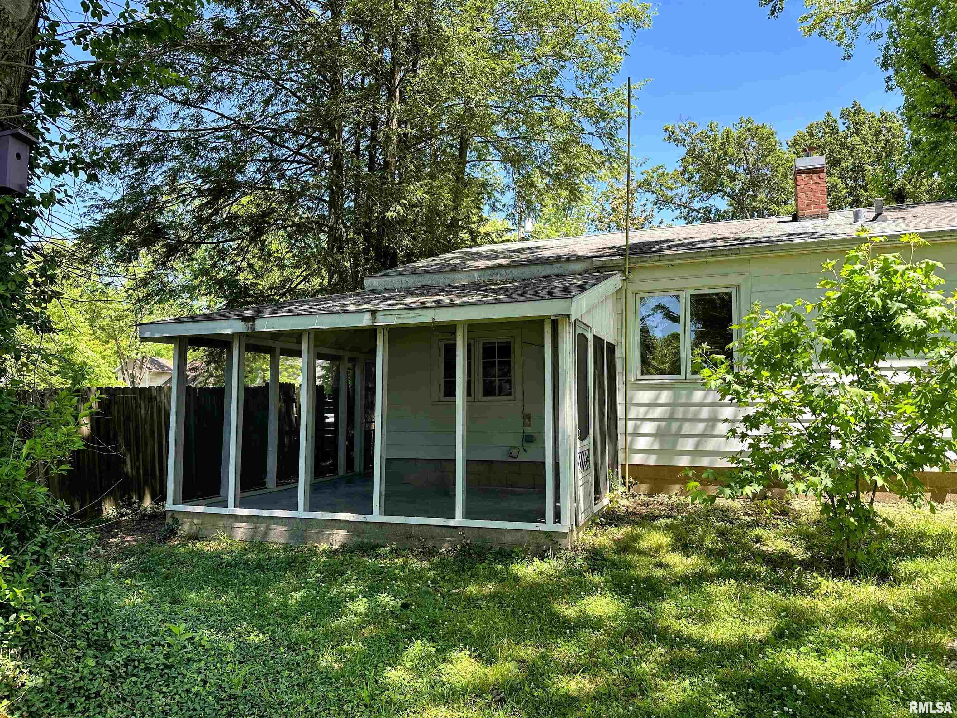 504 S James Street, Carbondale, Illinois image 32