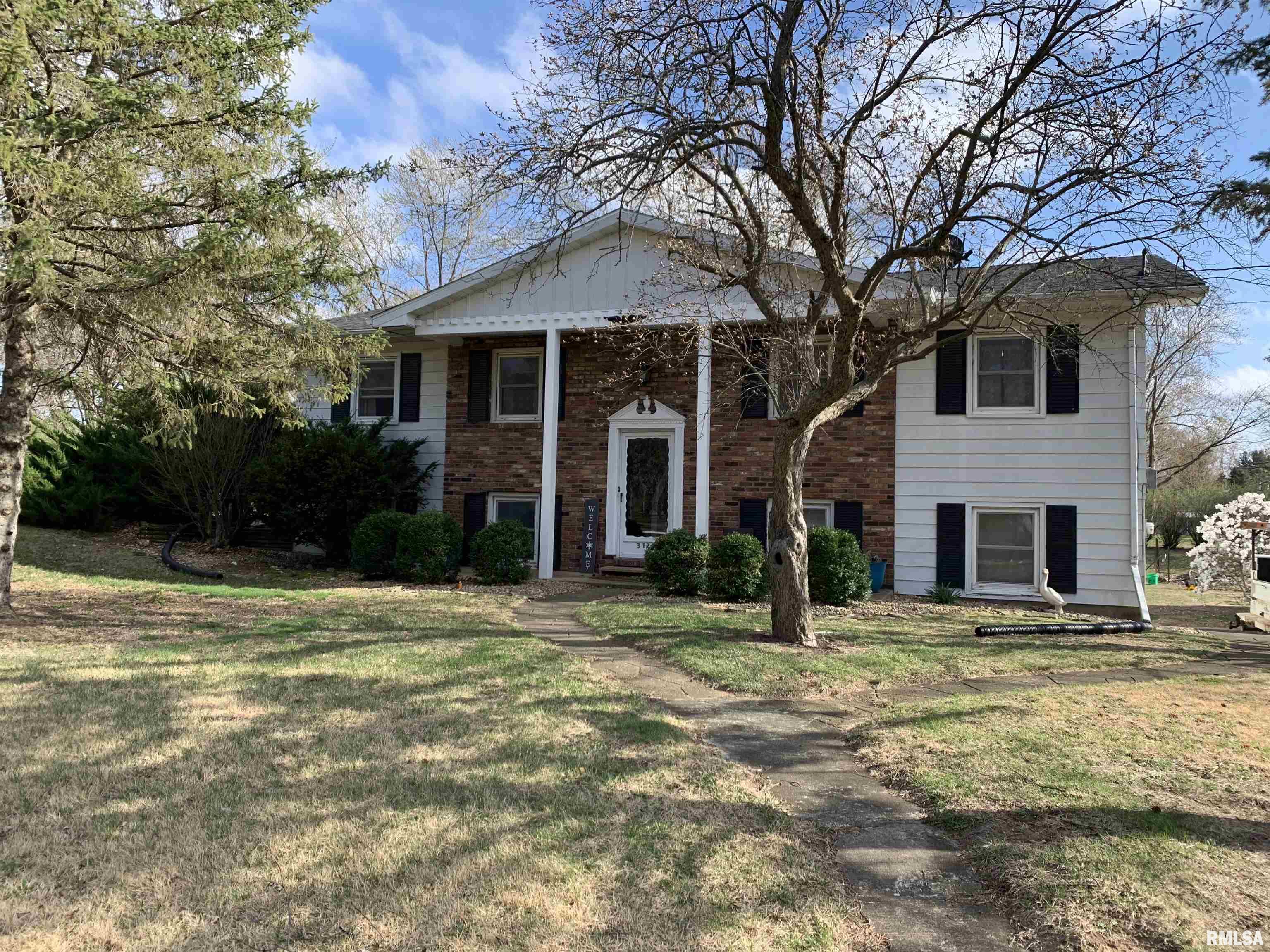3120 E Hurricane Lane, Chillicothe, Illinois image 6