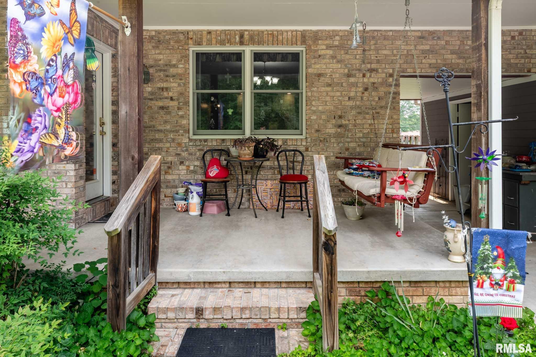 408 W Flora Street, Valier, Illinois image 23