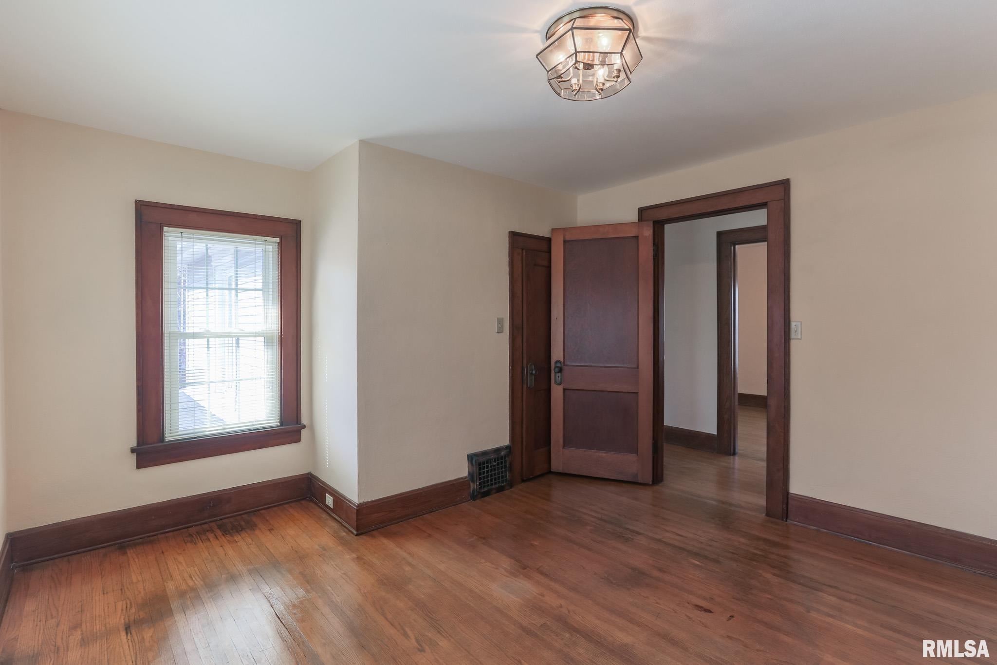 1013 Broadway Street, Pekin, Illinois image 31