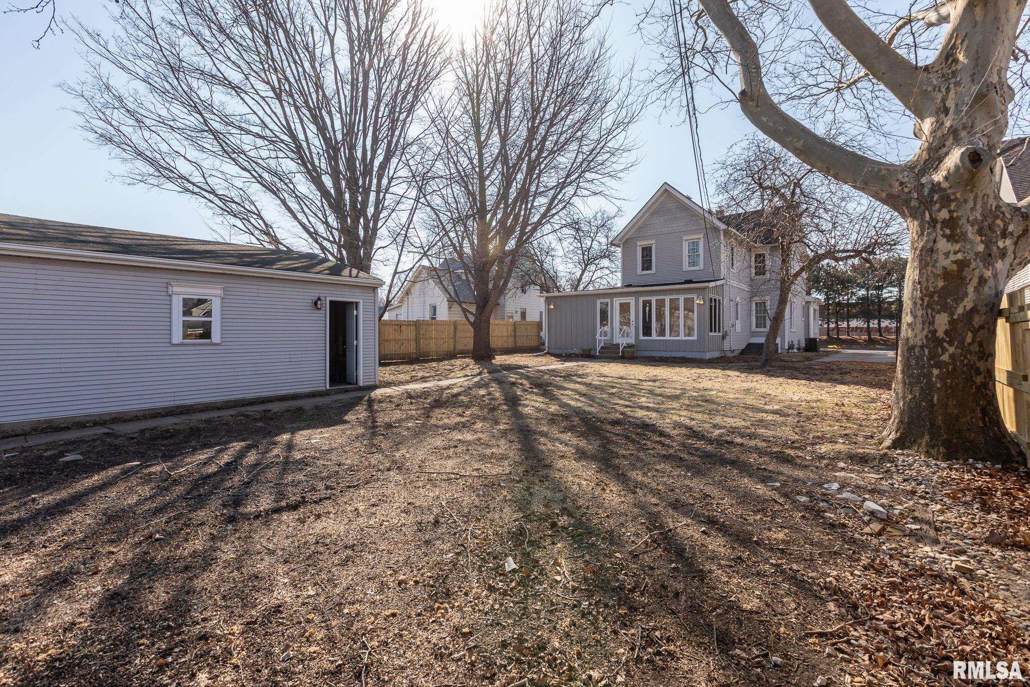 1013 Broadway Street, Pekin, Illinois image 36