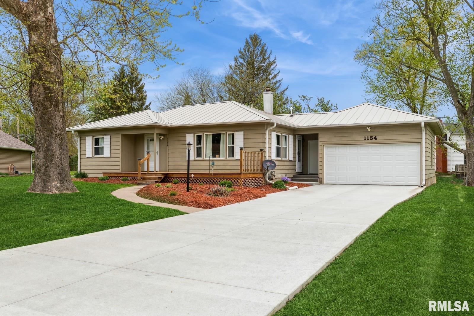 1134 Keith Court, Clinton, Iowa image 4