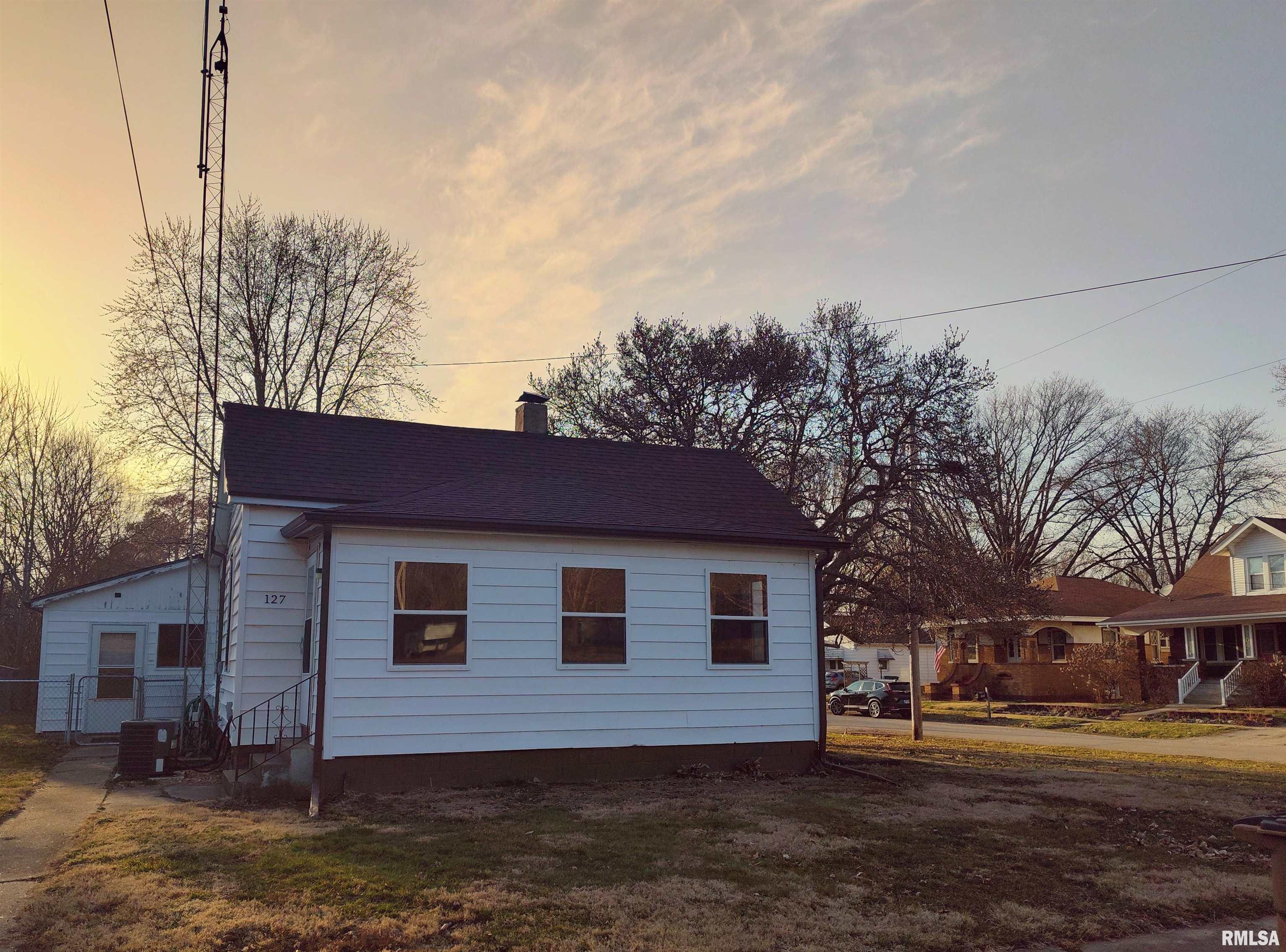 127 N 1st Street, Divernon, Illinois image 2