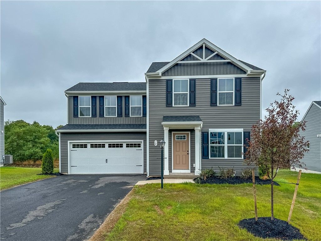 Photo of 14 Trailhead Road, Henrietta, NY 14467 (MLS # R1639702)