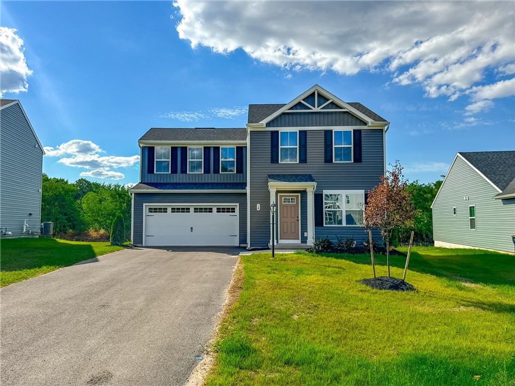 Photo of 14 Trailhead Road, Henrietta, NY 14467 (MLS # R1639702)