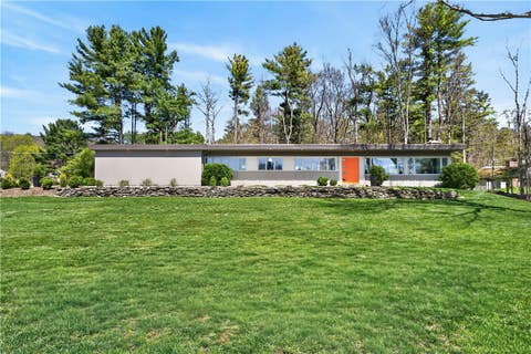 Homes For Sale - 2820 Pinewood Circle<br/> Corning, NY 14830