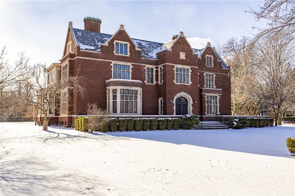 Photo of 935 East Avenue, Rochester, NY 14607 (MLS # R1659051)