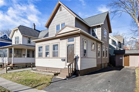 Photo of 35 Woodlawn Street, Rochester, NY 14607 (MLS # R1667778)