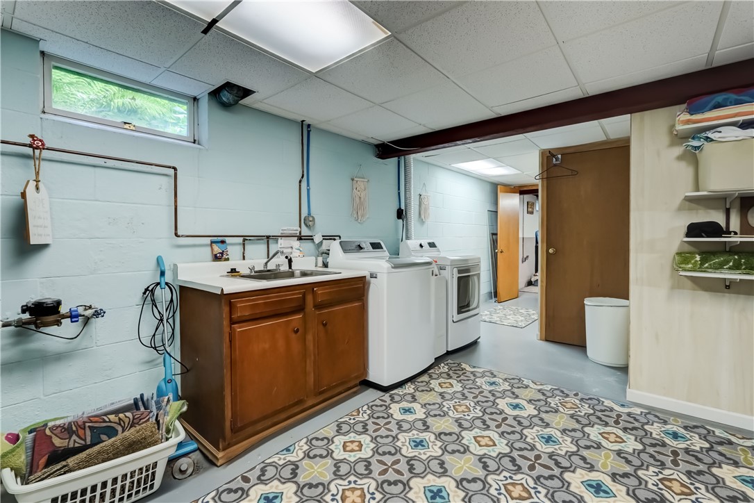 82 Reitz Parkway, Pittsford, New York image 37