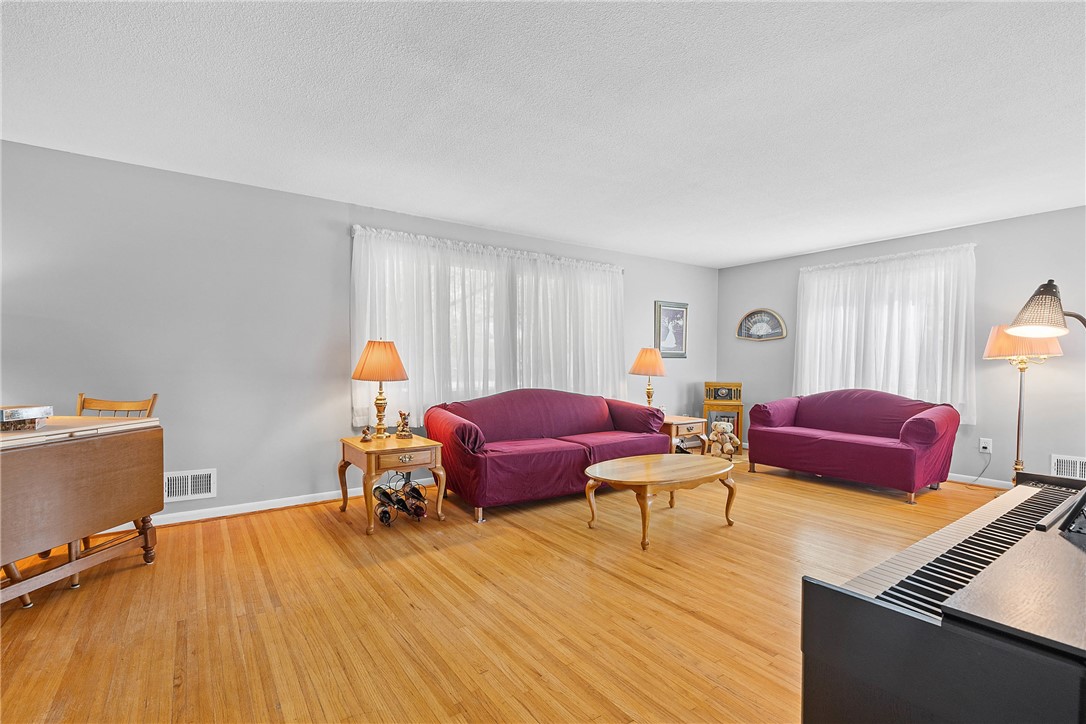 55 Bridgewood Drive, Greece, New York image 9
