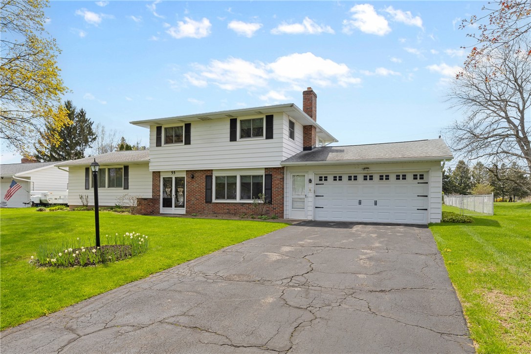 55 Bridgewood Drive, Greece, New York image 1