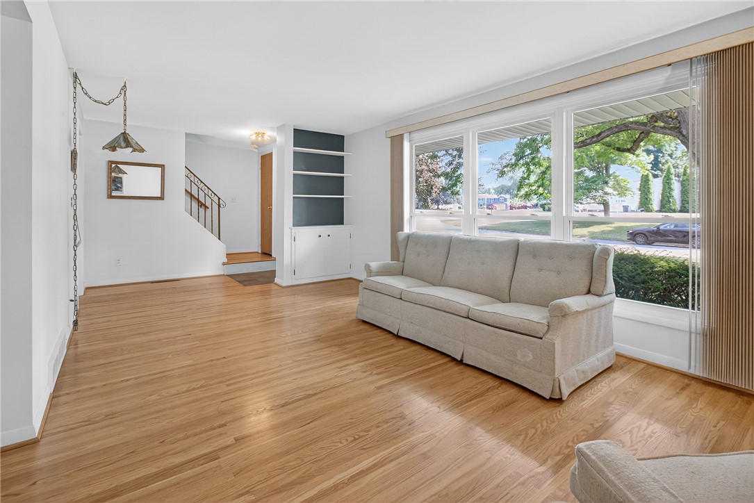 Search Properties 3 50 greenvale drive