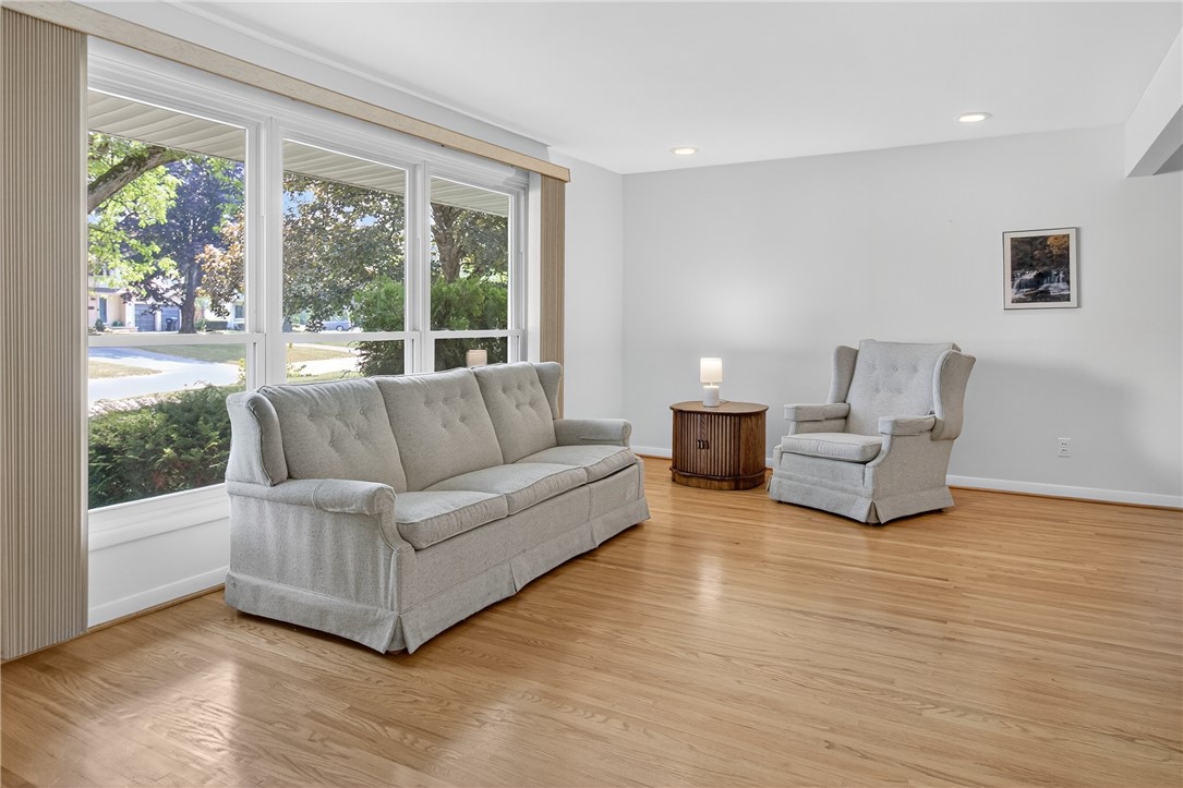 Search Properties 4 50 greenvale drive