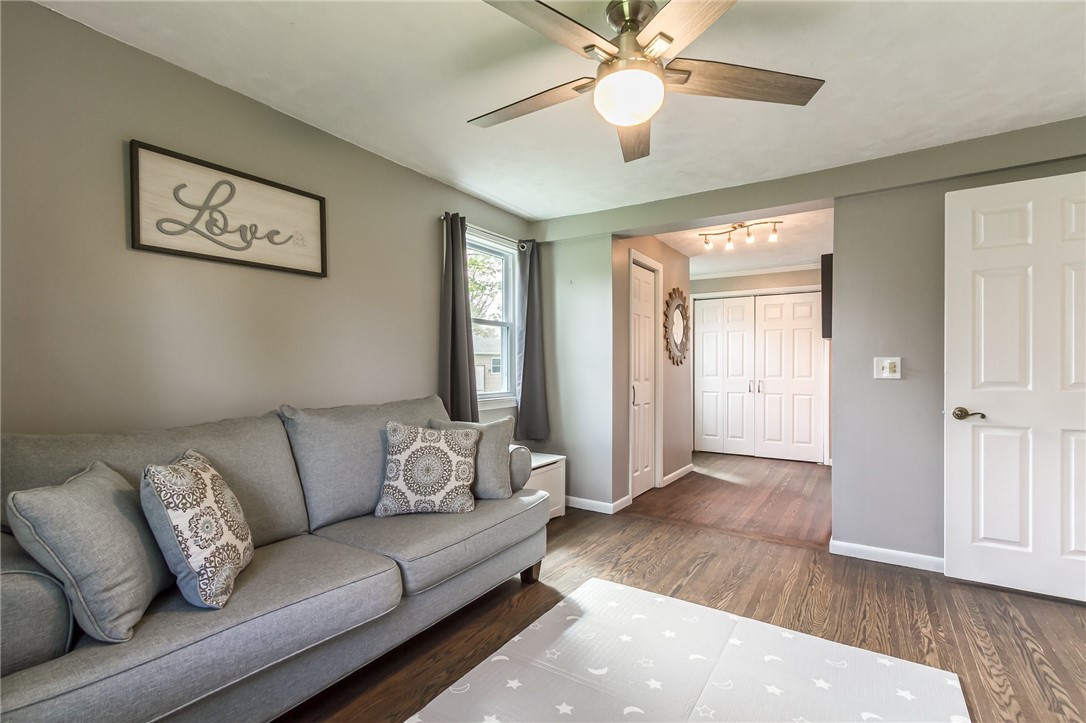 109 Valiant Drive, Henrietta, New York image 9