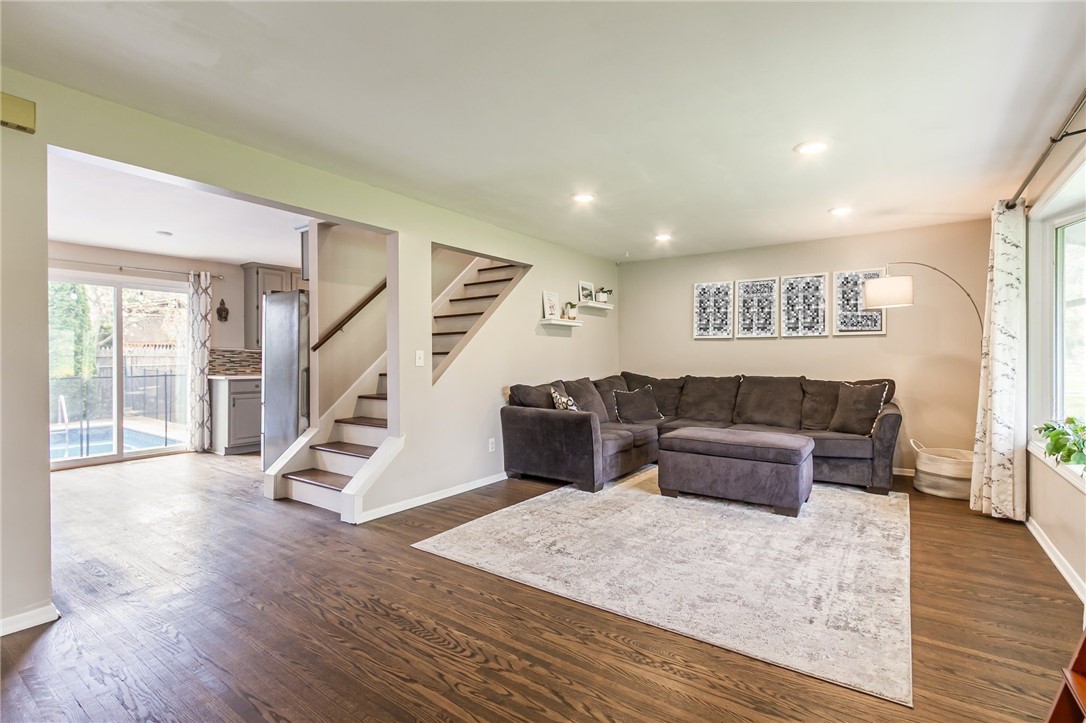 109 Valiant Drive, Henrietta, New York image 30