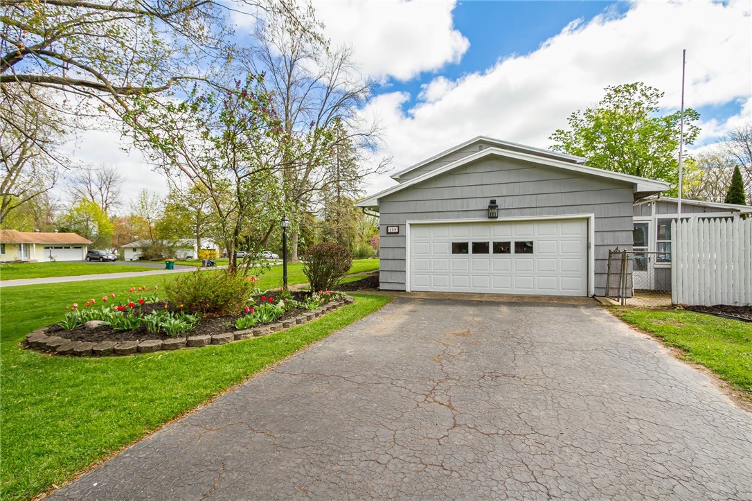 109 Valiant Drive, Henrietta, New York image 19