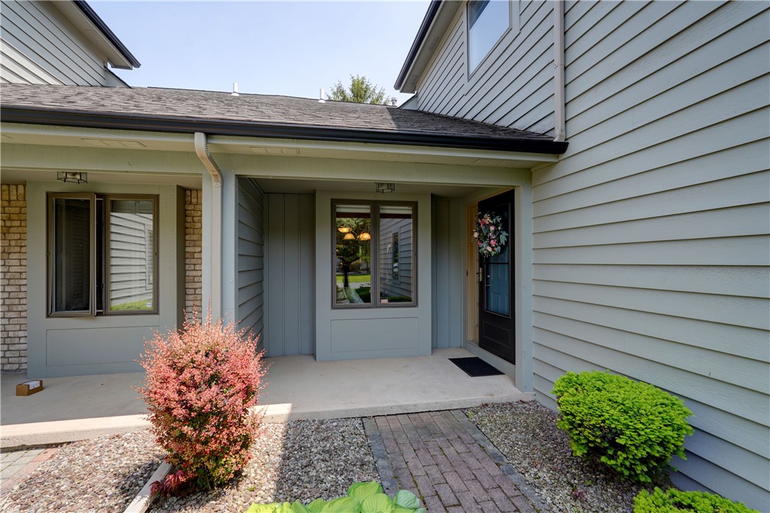 26 Wood Run Commons, Greece, New York image 3