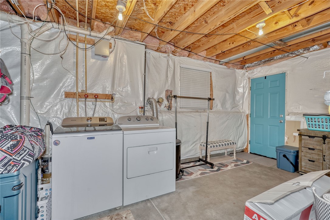 1481 Bowling Green Drive, Webster, New York image 35