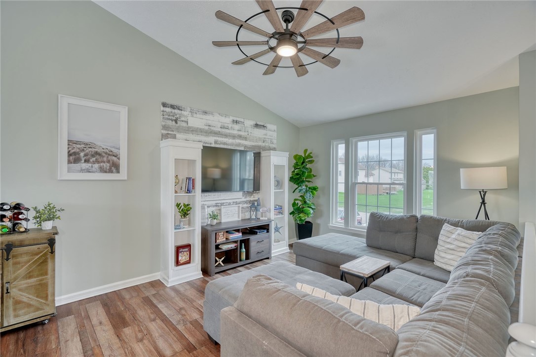 1481 Bowling Green Drive, Webster, New York image 6