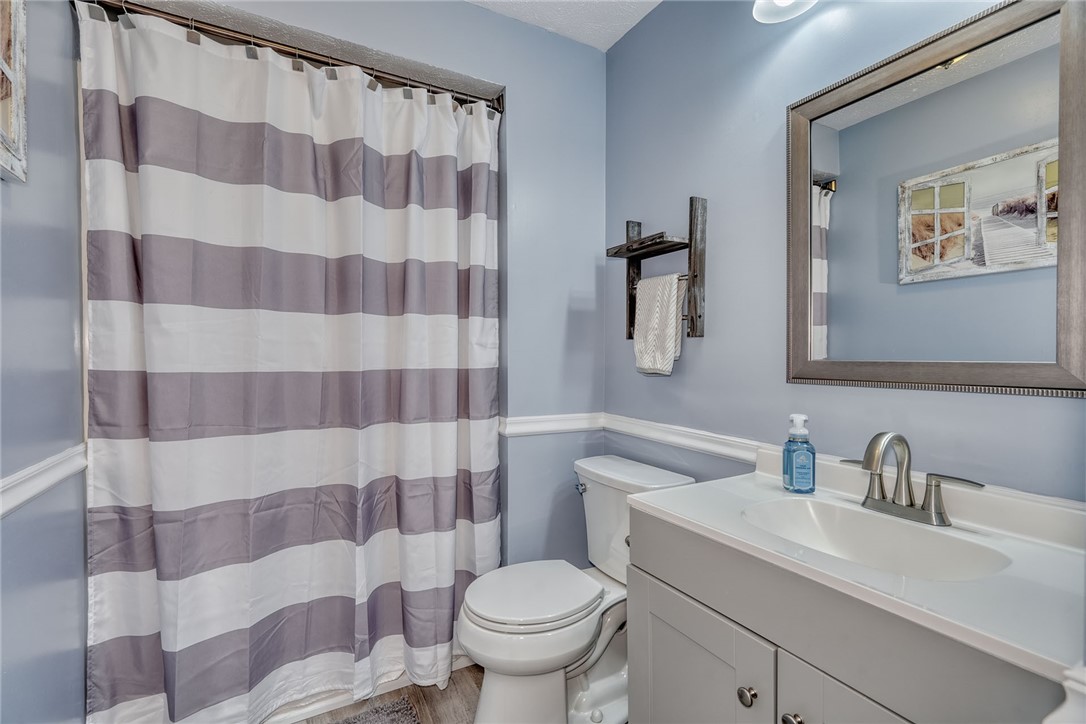 1481 Bowling Green Drive, Webster, New York image 31