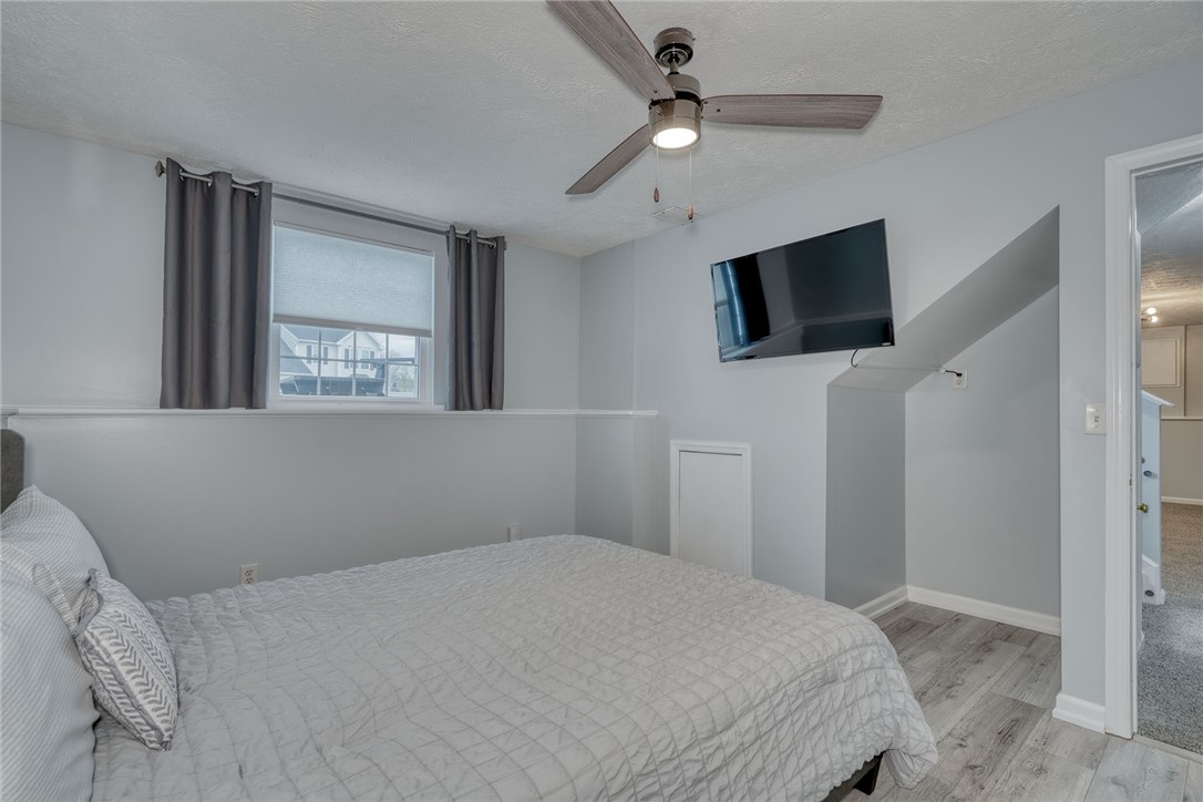 1481 Bowling Green Drive, Webster, New York image 33