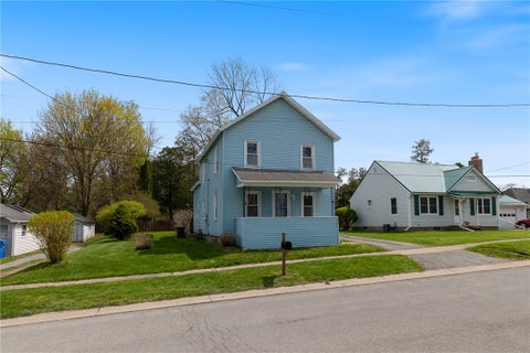 Homes For Sale - 11 Maple Avenue<br/> Manchester, NY 14548