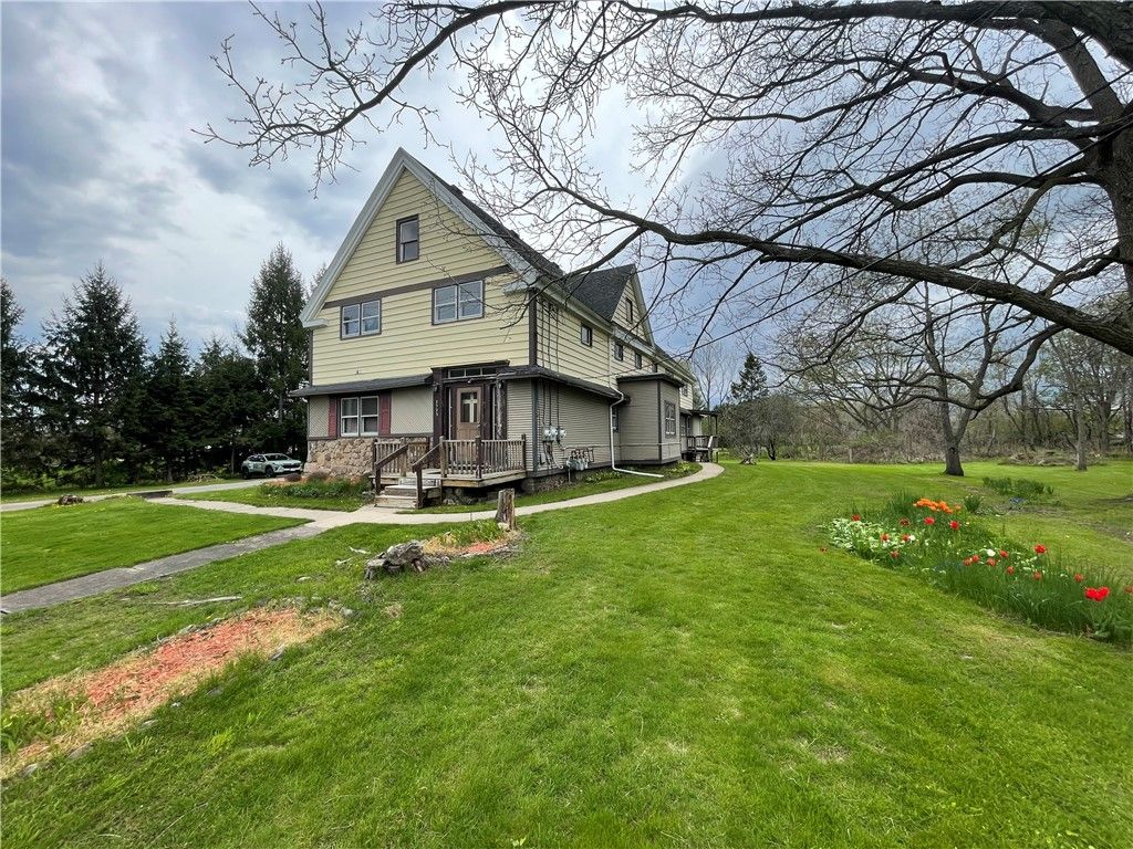 Photo of 2725 S Union Street, Ogden, NY 14559 (MLS # R1679277)